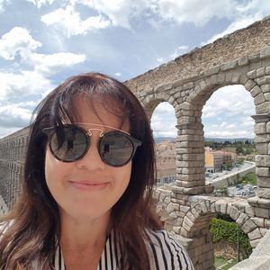 Meet your Posher, Monabel